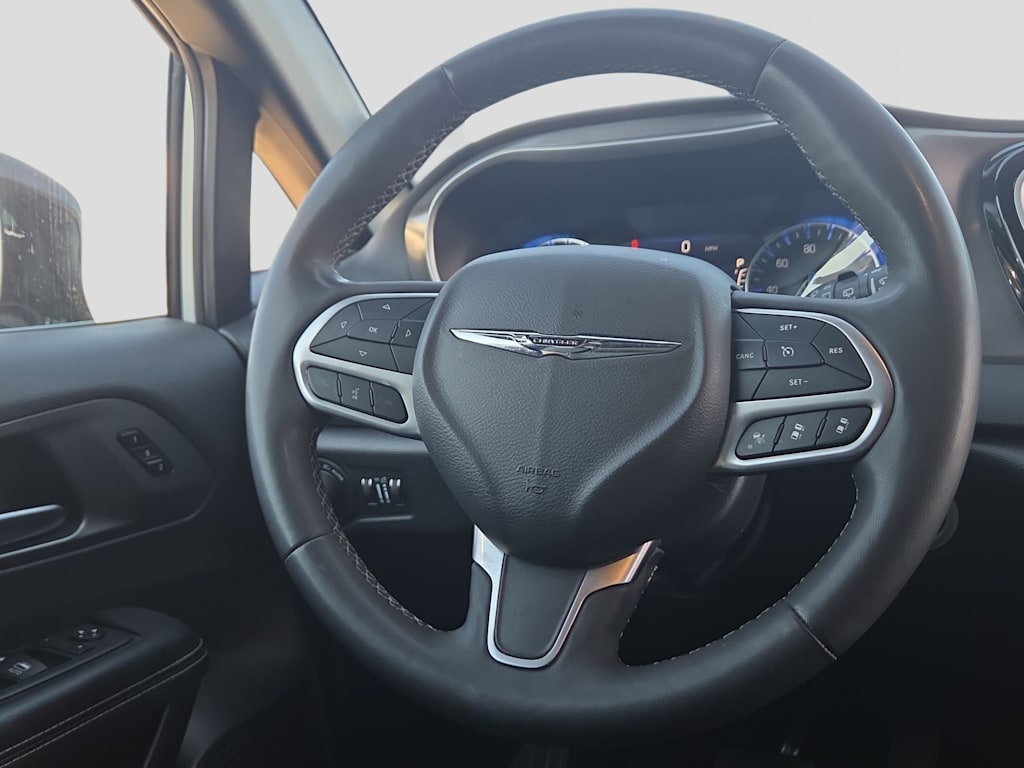 Thumbnail: 2025 Chrysler Pacifica - 14