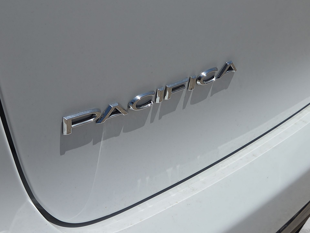 Thumbnail: 2025 Chrysler Pacifica - 7
