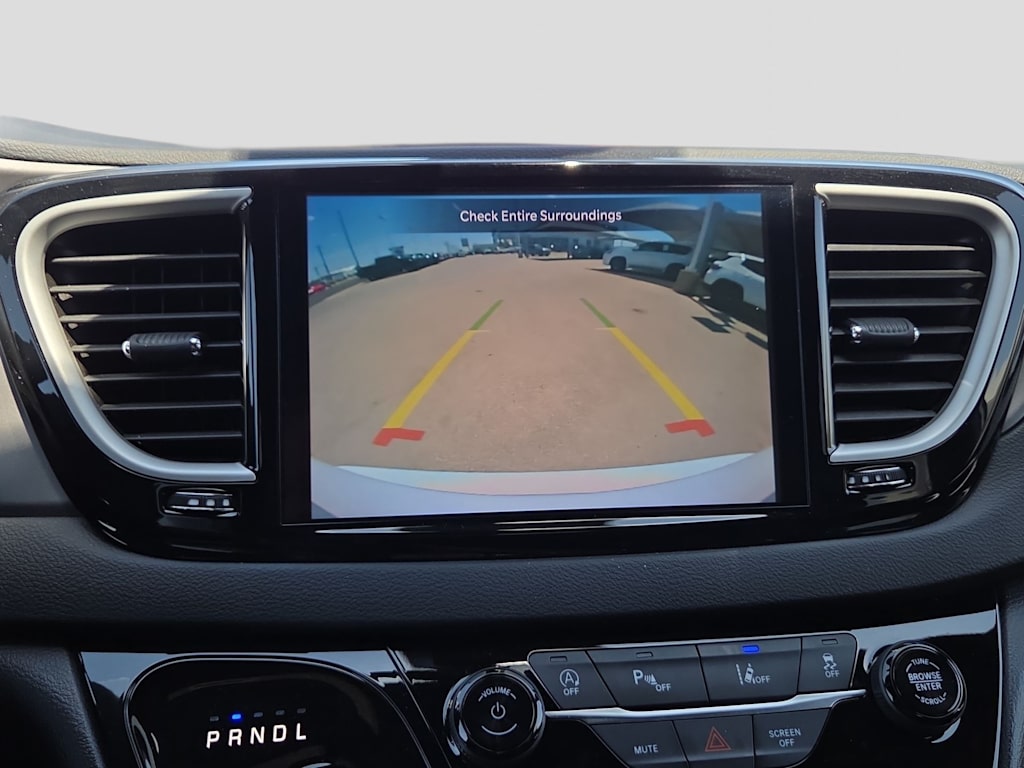 Thumbnail: 2025 Chrysler Pacifica - 15