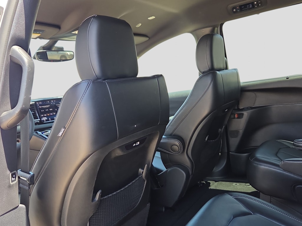 Thumbnail: 2025 Chrysler Pacifica - 13