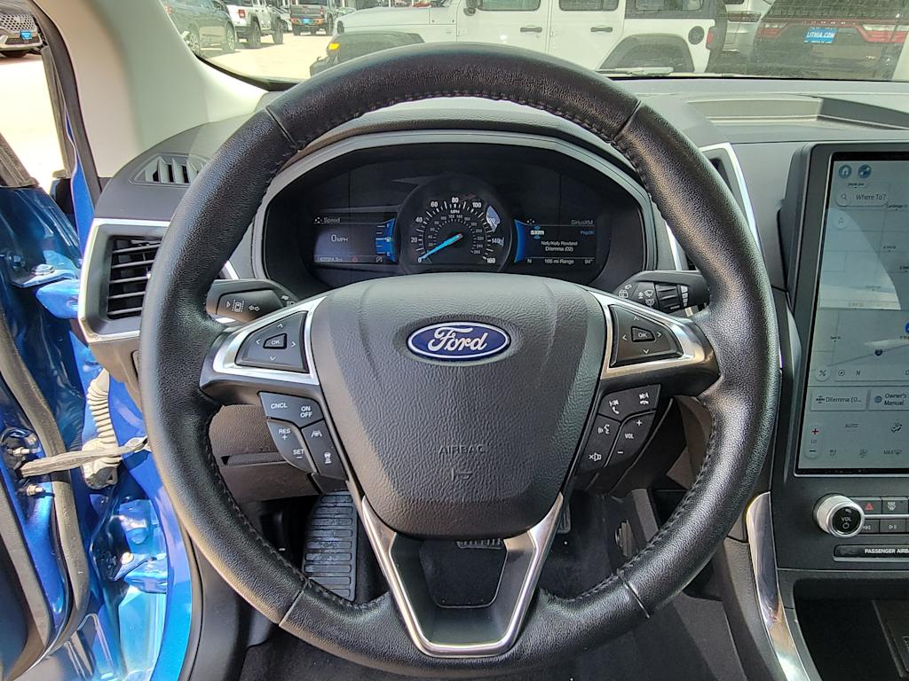 2022 Ford Edge Titanium 13