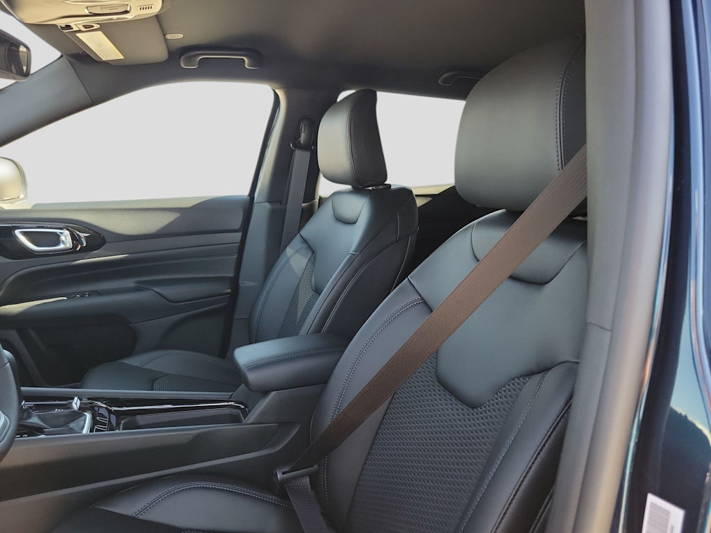 Thumbnail: 2026 Jeep Compass - 11