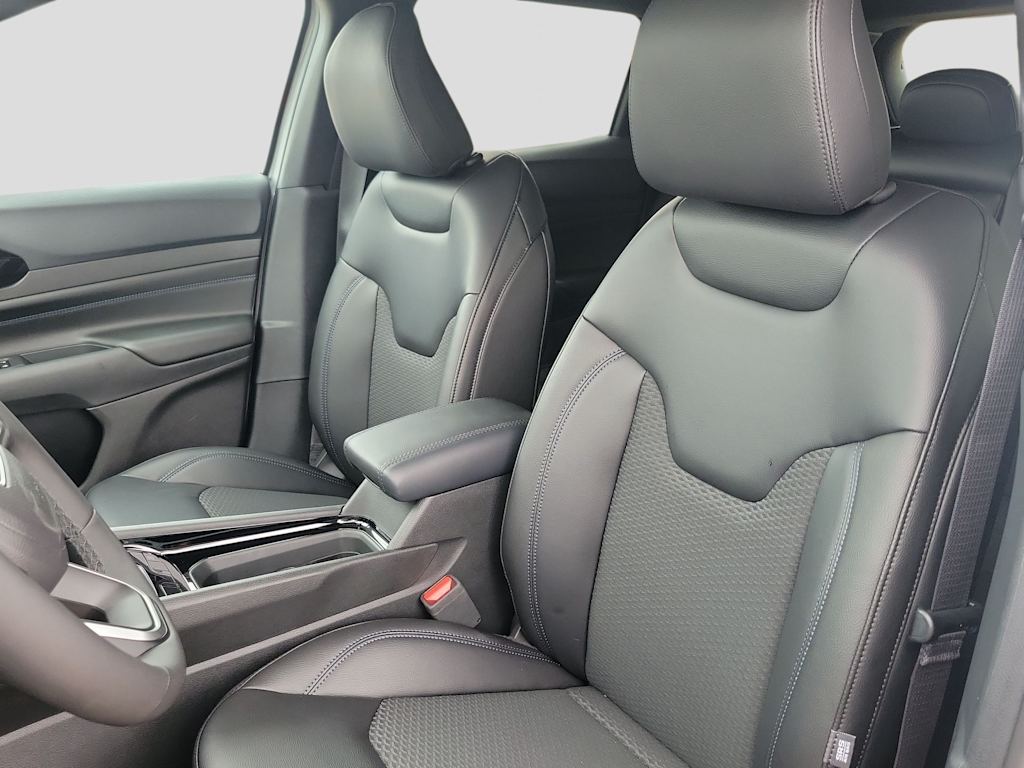 Thumbnail: 2026 Jeep Compass - 11
