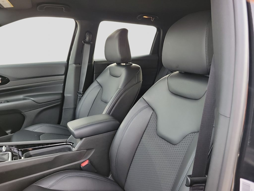 Thumbnail: 2026 Jeep Compass - 11