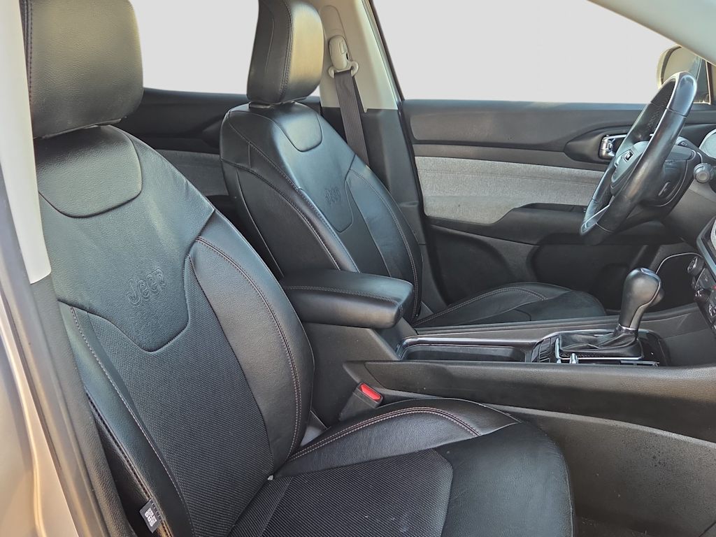 Thumbnail: 2022 Jeep Compass - 11