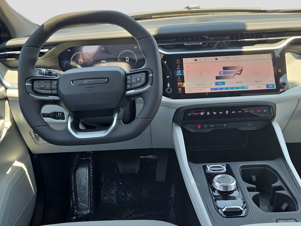 Thumbnail: 2026 Jeep Cherokee - 9