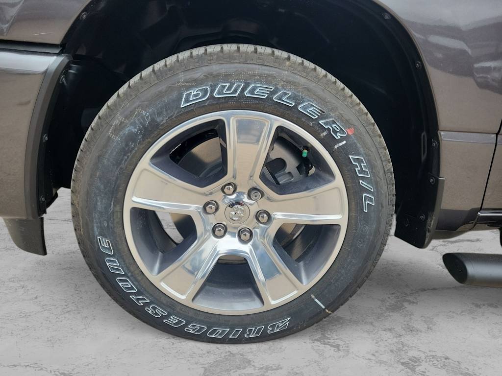 Thumbnail: 2026 RAM 1500 - 8