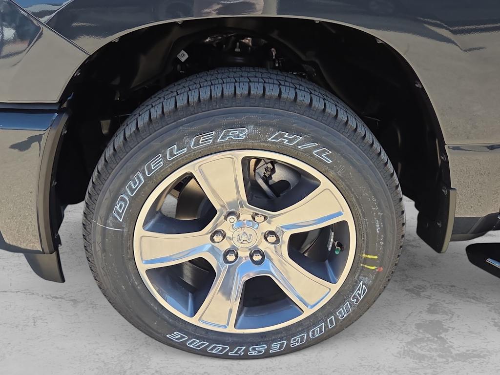 Thumbnail: 2026 RAM 1500 - 8