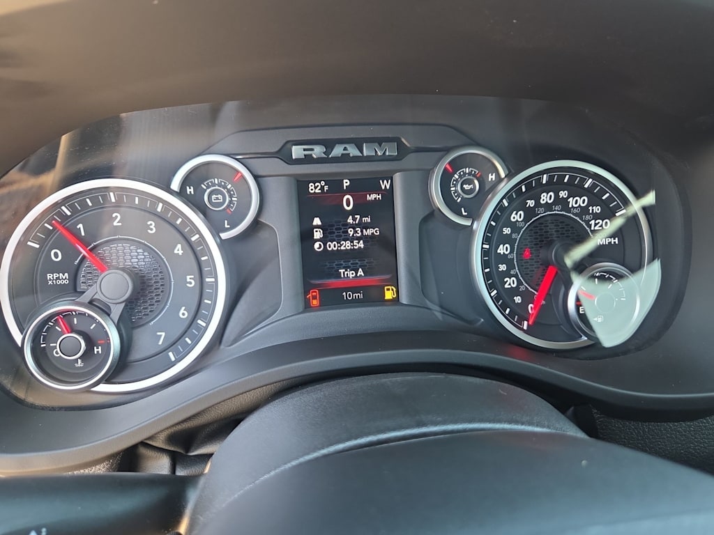 Thumbnail: 2026 RAM 1500 - 17