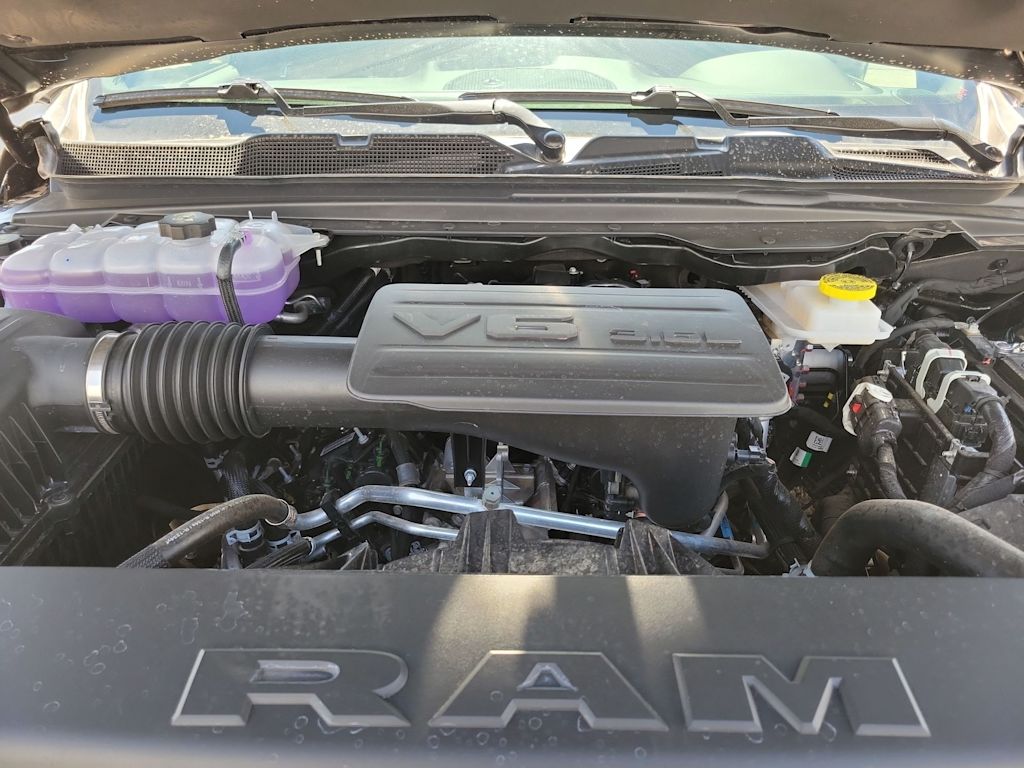 Thumbnail: 2026 RAM 1500 - 9