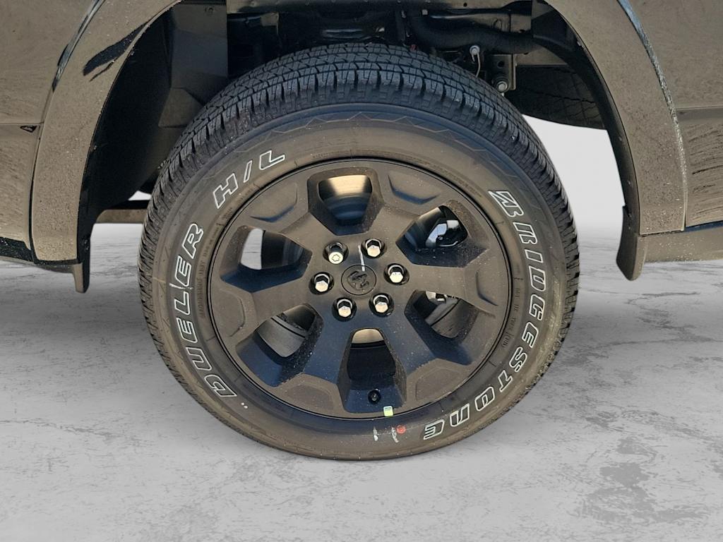 Thumbnail: 2026 RAM 1500 - 8