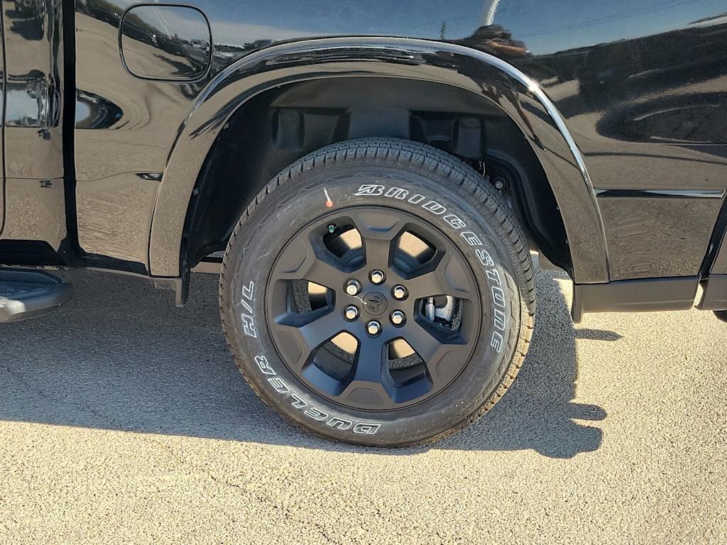 Thumbnail: 2026 RAM 1500 - 8