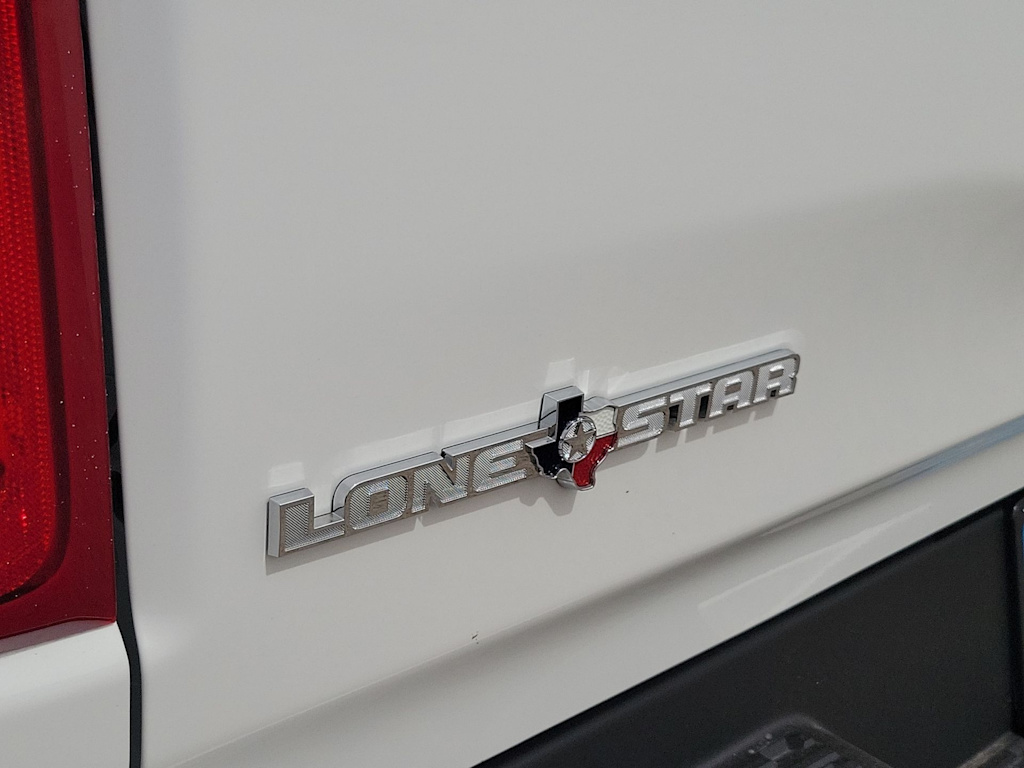 Thumbnail: 2026 RAM 1500 - 7