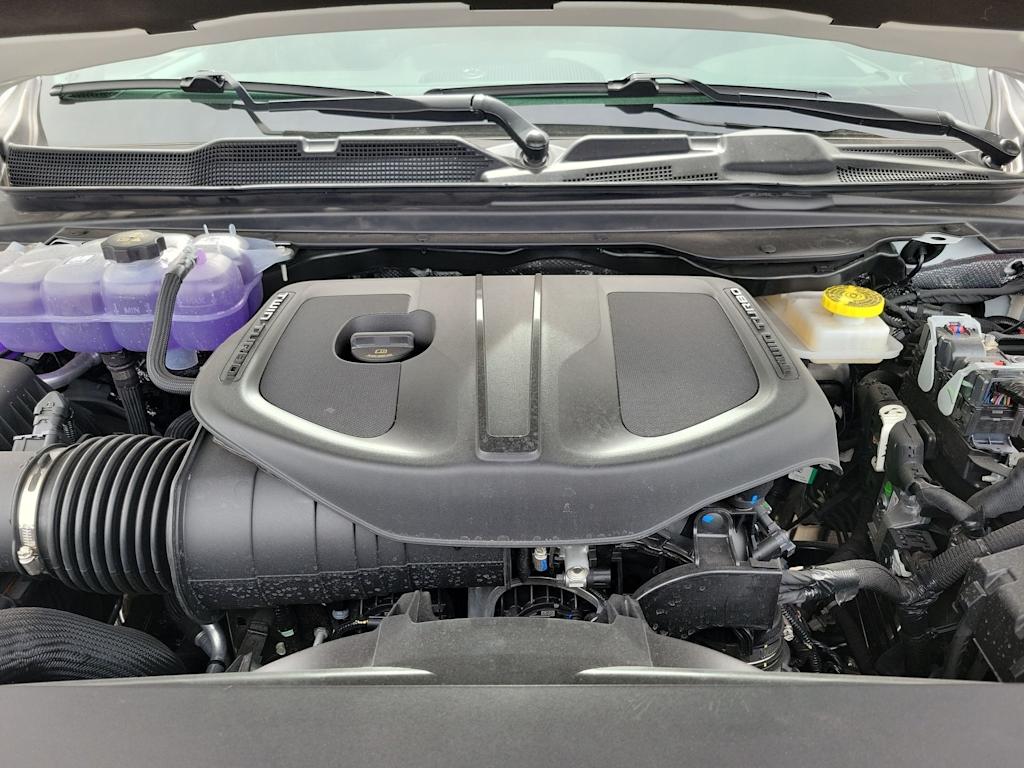 Thumbnail: 2026 RAM 1500 - 9