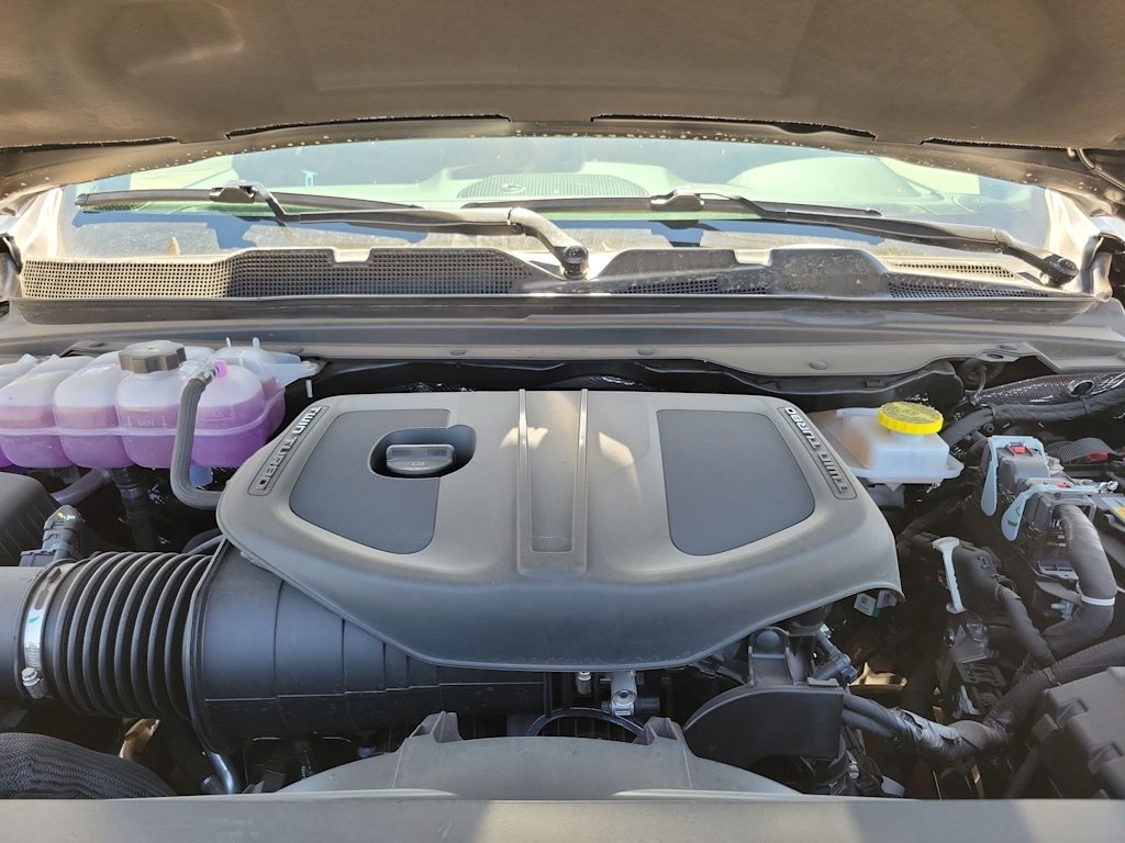 Thumbnail: 2026 RAM 1500 - 9