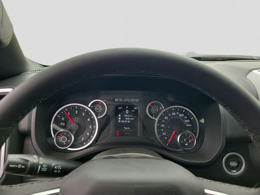 Thumbnail: 2026 RAM 1500 - 17