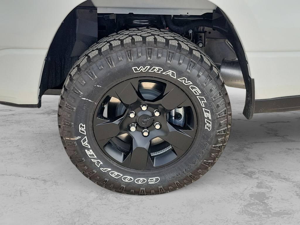 Thumbnail: 2026 RAM 1500 - 7