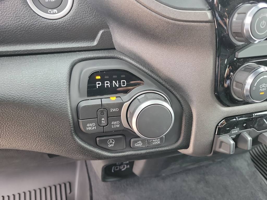 Thumbnail: 2026 RAM 1500 - 25