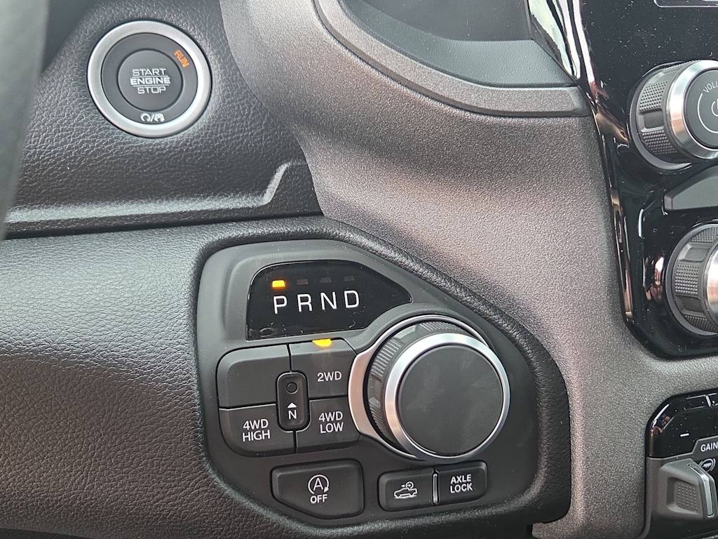 Thumbnail: 2026 RAM 1500 - 14