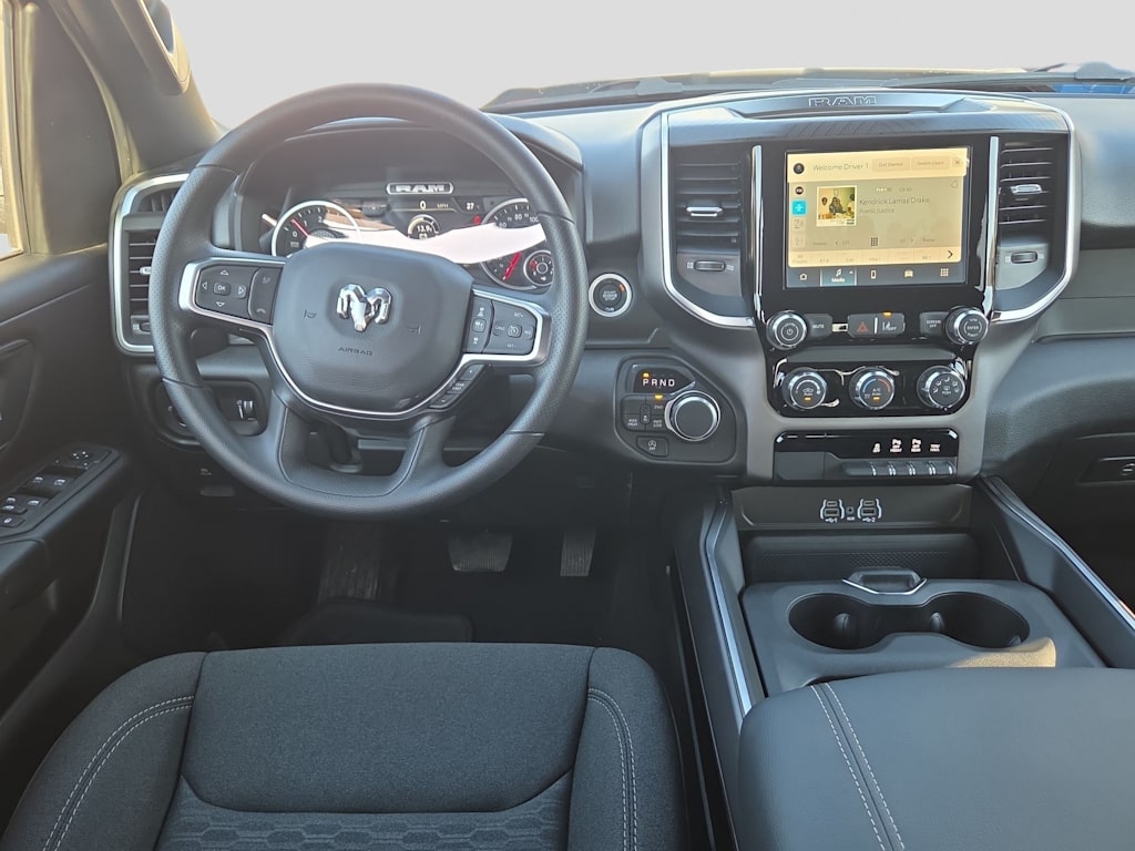 Thumbnail: 2026 RAM 1500 - 9