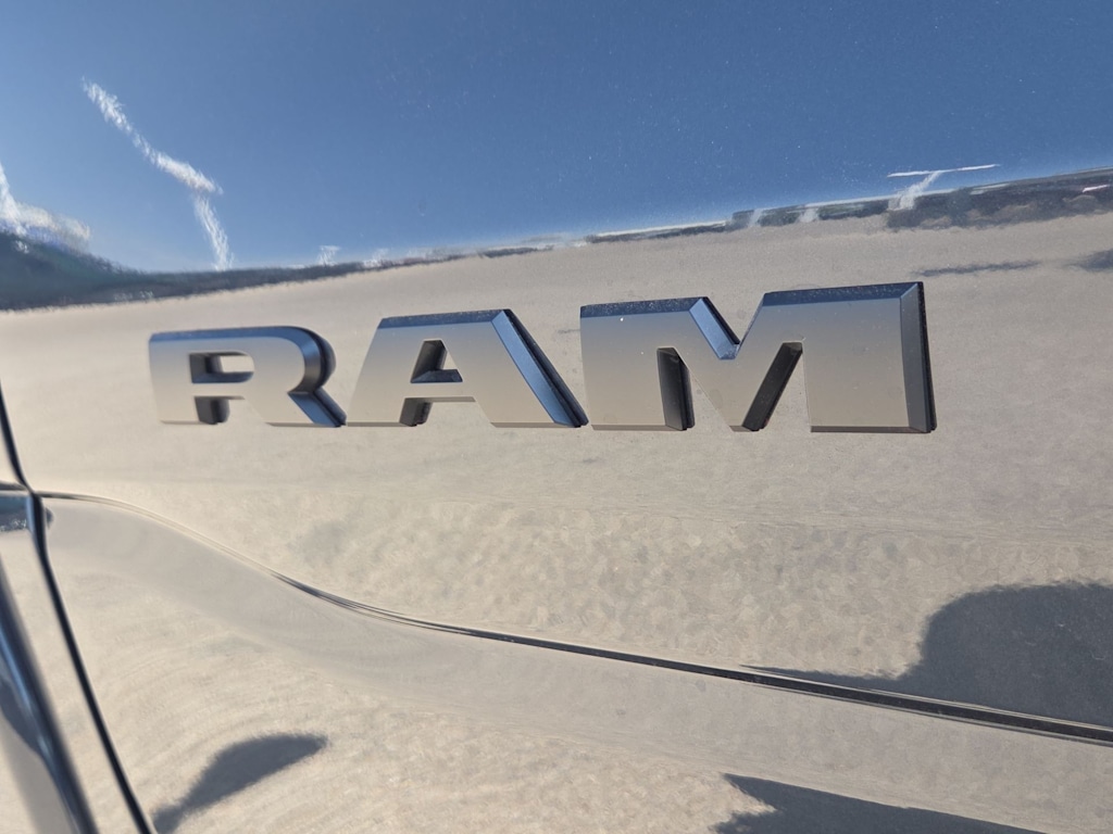 Thumbnail: 2026 RAM 1500 - 7