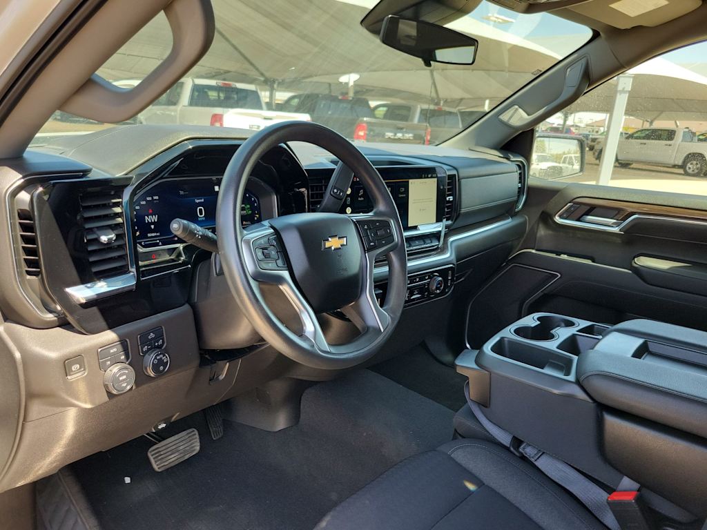 2022 Chevrolet Silverado 1500 LT 2