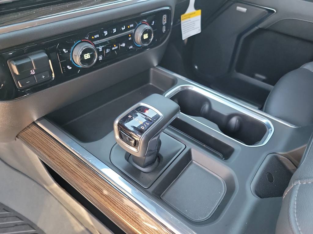 Thumbnail: 2024 Chevrolet Silverado 1500 - 15