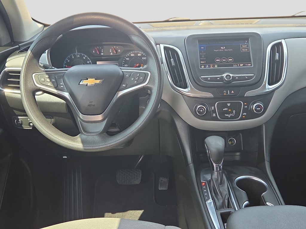 Thumbnail: 2022 Chevrolet Equinox - 10