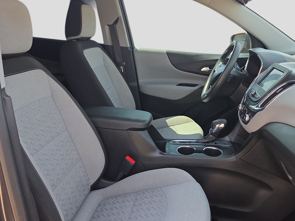 Thumbnail: 2022 Chevrolet Equinox - 12