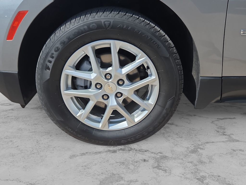Thumbnail: 2023 Chevrolet Equinox - 8
