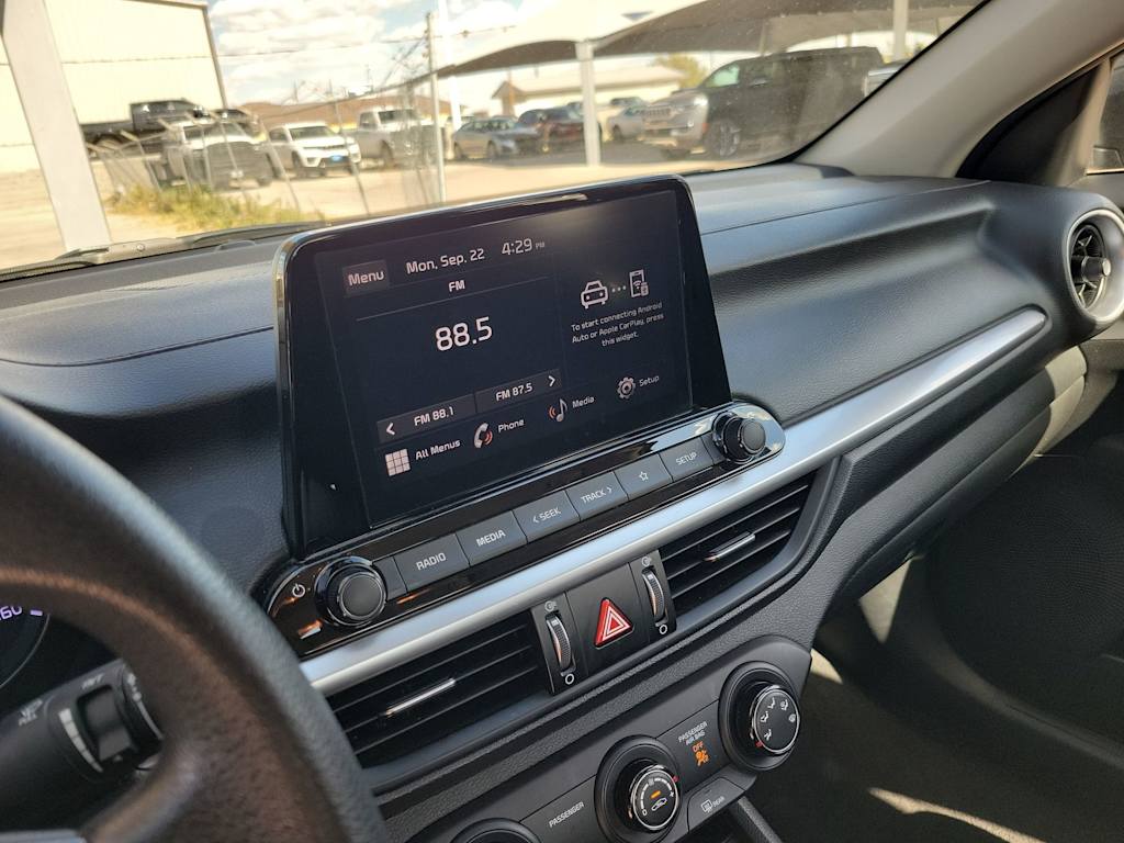 Thumbnail: 2023 Kia Forte - 15