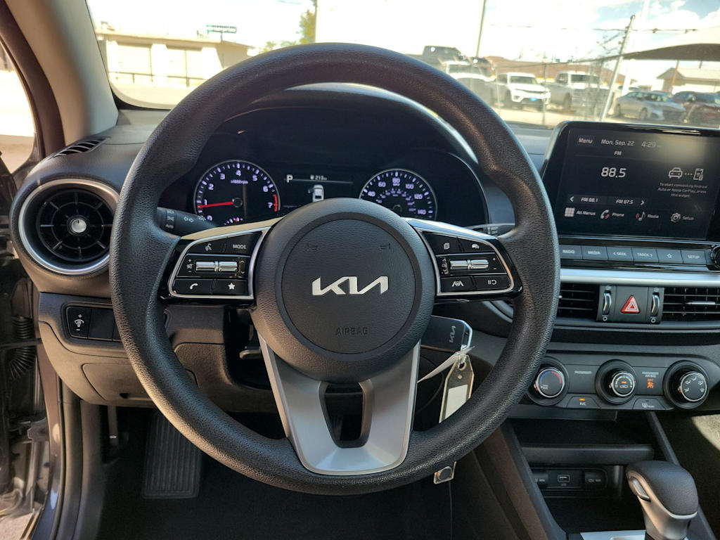 Thumbnail: 2023 Kia Forte - 14