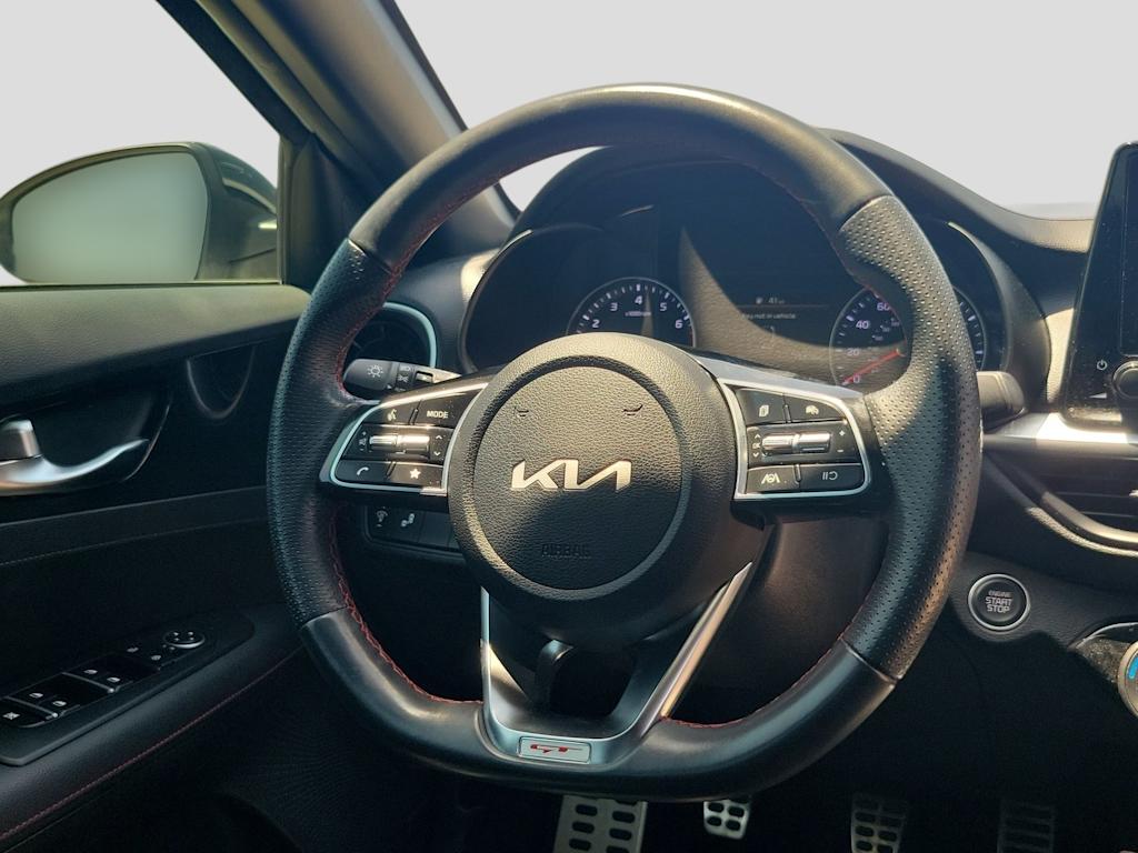 Thumbnail: 2022 Kia Forte - 14
