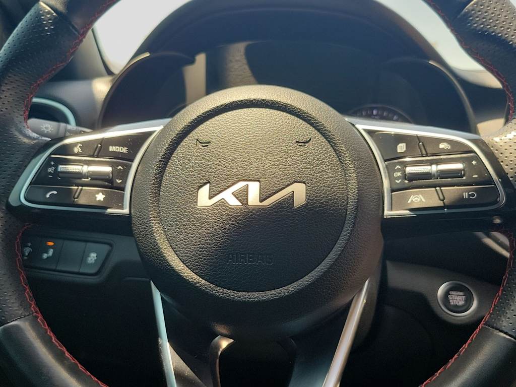 Thumbnail: 2022 Kia Forte - 25