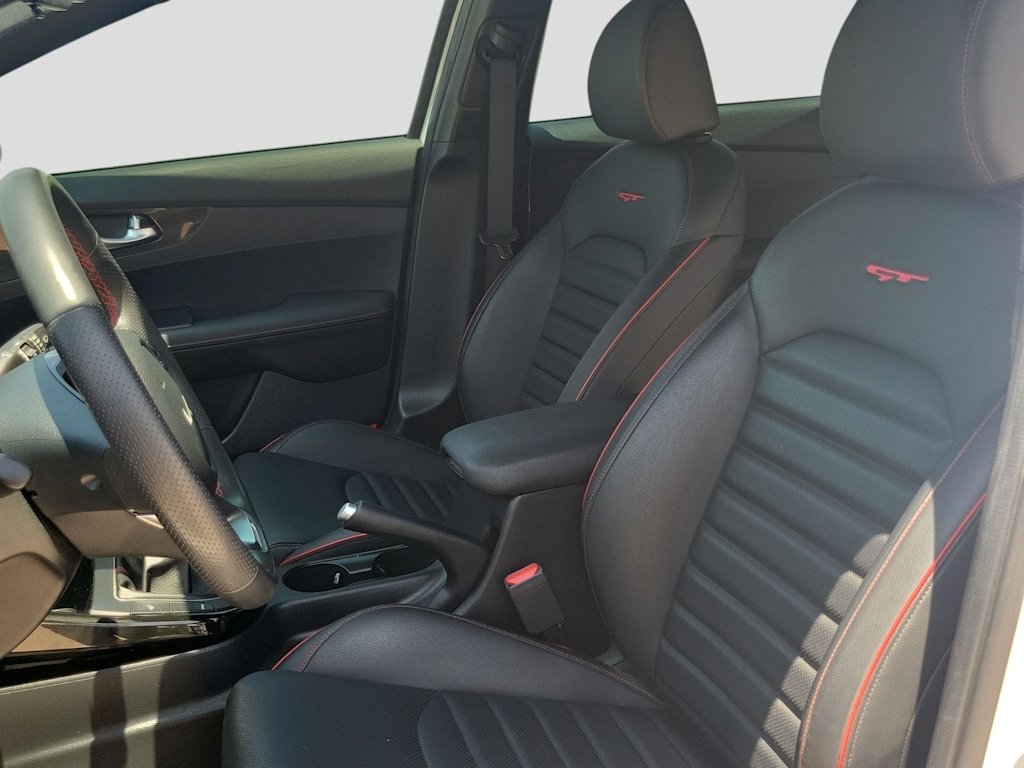 Thumbnail: 2022 Kia Forte - 11