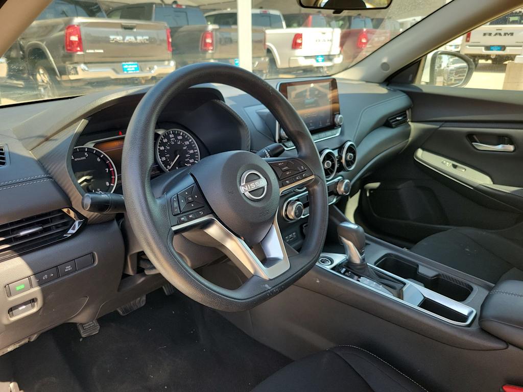 Thumbnail: 2024 Nissan Sentra - 2