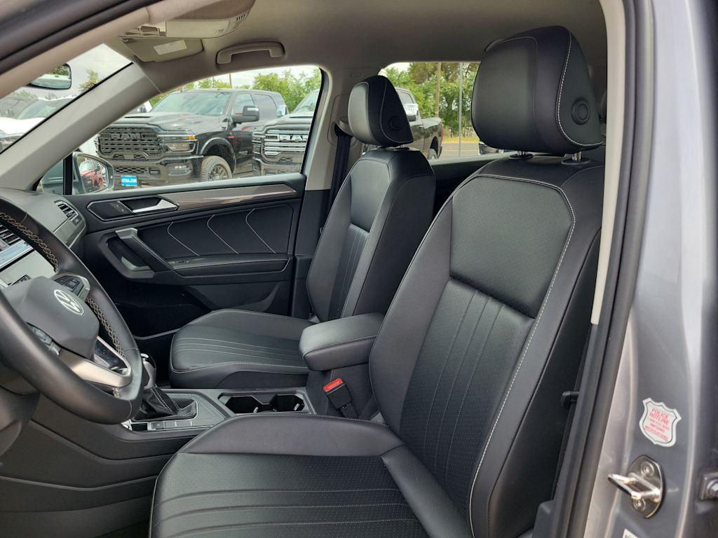 Thumbnail: 2024 Volkswagen Tiguan - 11