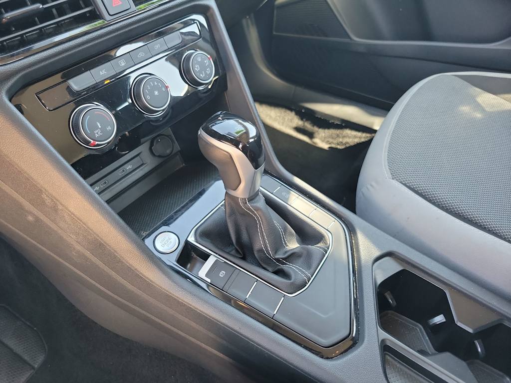 Thumbnail: 2024 Volkswagen Taos - 15