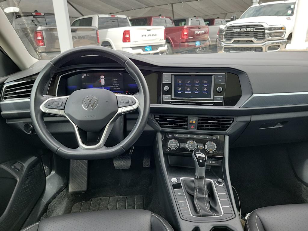 Thumbnail: 2024 Volkswagen Jetta - 10