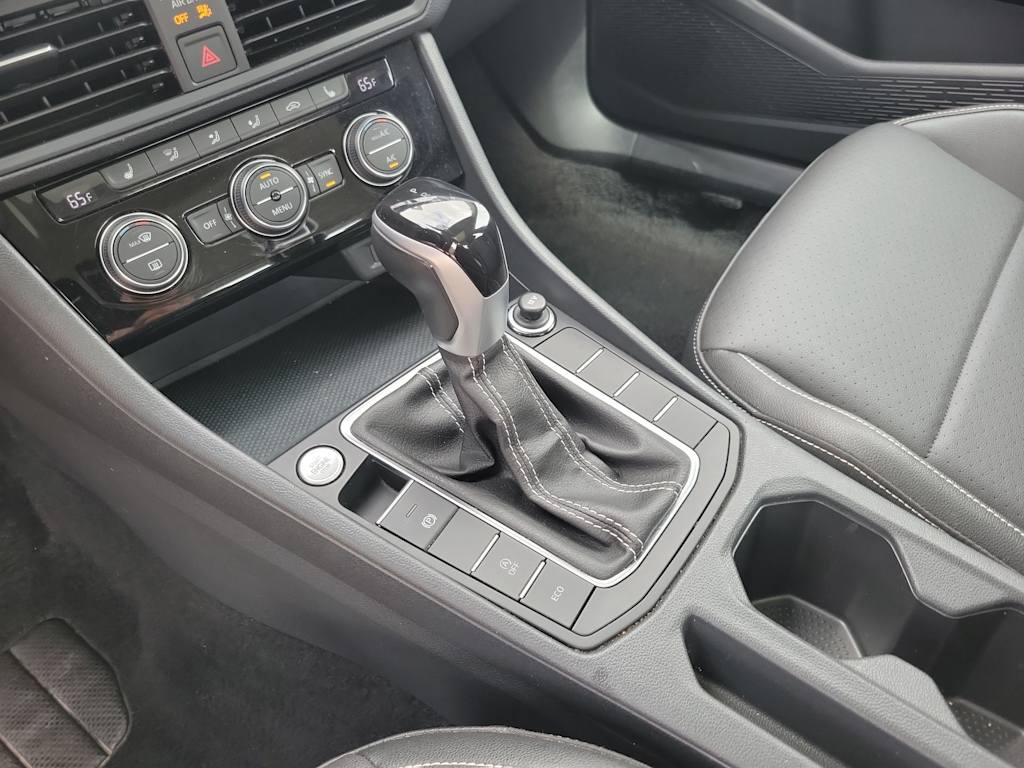 Thumbnail: 2024 Volkswagen Jetta - 15