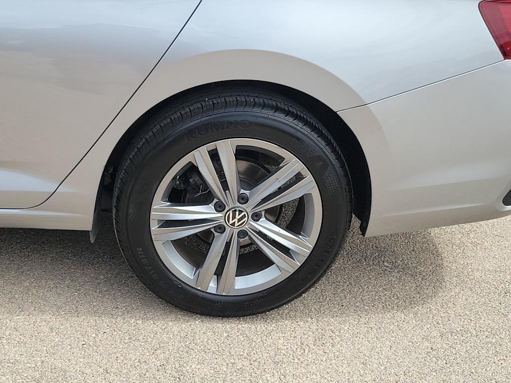 Thumbnail: 2024 Volkswagen Jetta - 8