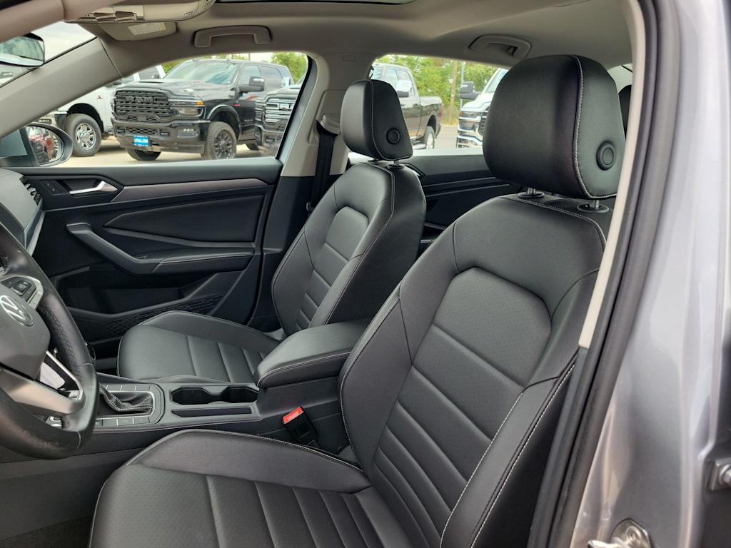 Thumbnail: 2024 Volkswagen Jetta - 11