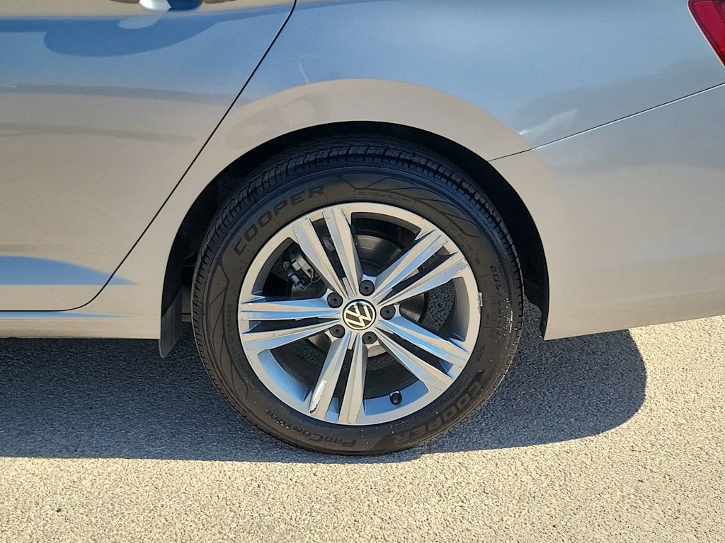 Thumbnail: 2024 Volkswagen Jetta - 8