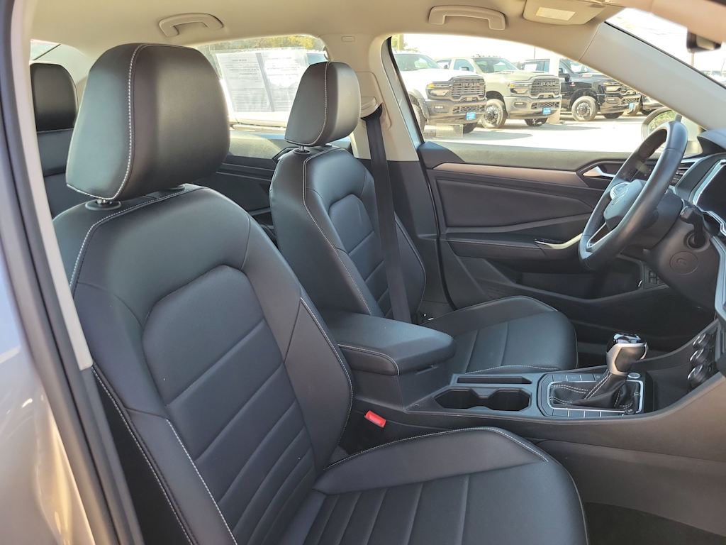 Thumbnail: 2024 Volkswagen Jetta - 12