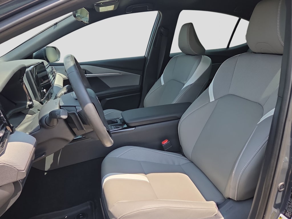 Thumbnail: 2025 Toyota Camry - 10