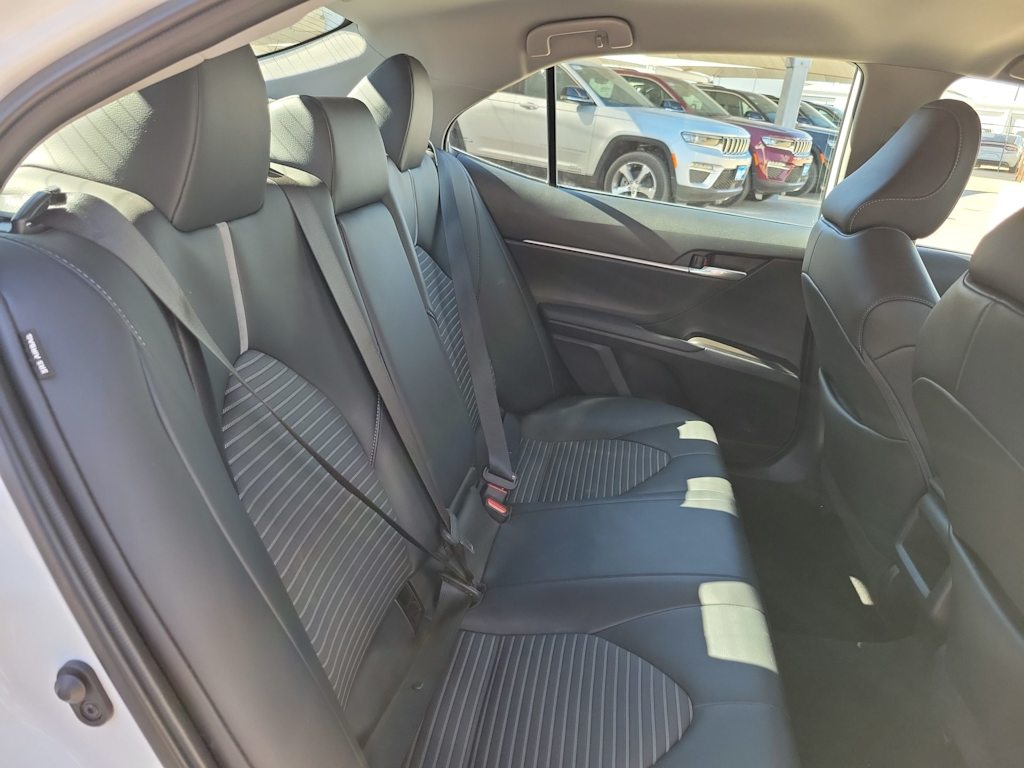 2023 Toyota Camry SE 19