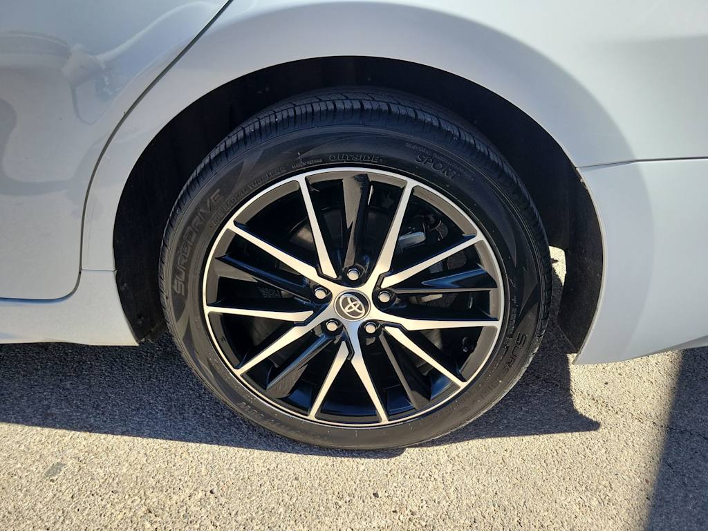 2023 Toyota Camry SE 8