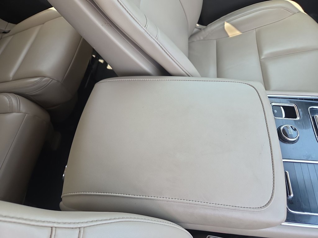 Thumbnail: 2021 Lincoln Aviator - 23