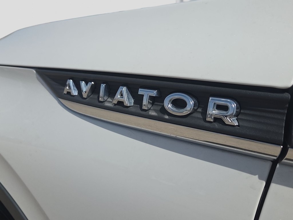Thumbnail: 2021 Lincoln Aviator - 7