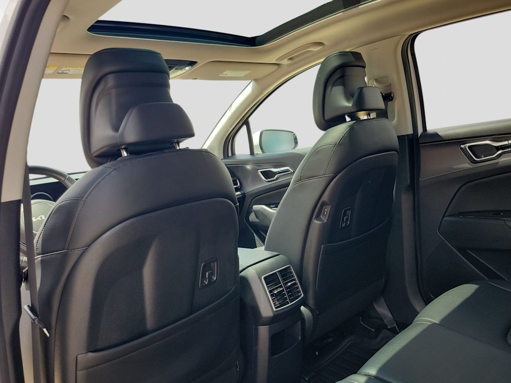 Thumbnail: 2025 Kia Sportage - 12